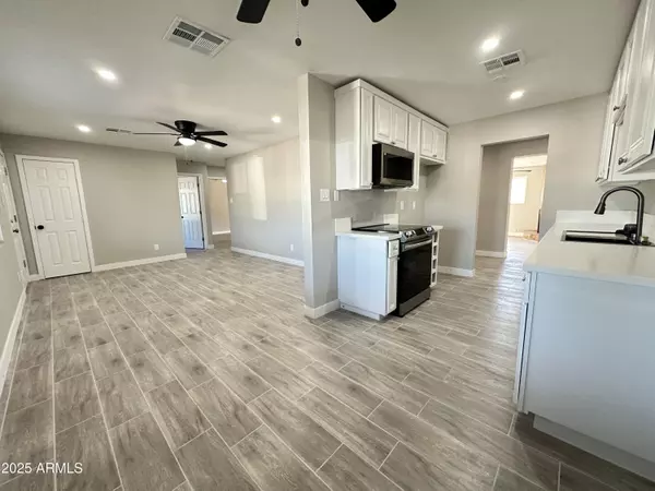 Phoenix, AZ 85042,2315 E NANCY Lane