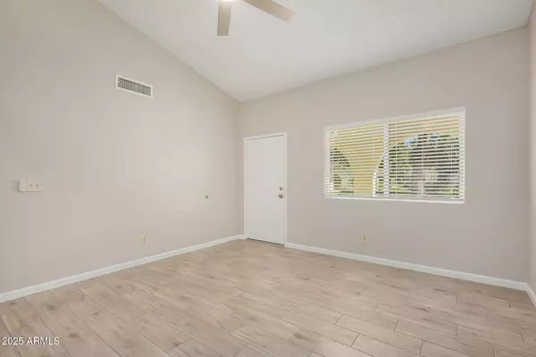 Mesa, AZ 85205,5136 E EVERGREEN Street #1053