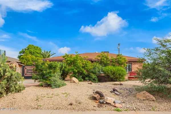 Phoenix, AZ 85013,2931 N 8TH Avenue