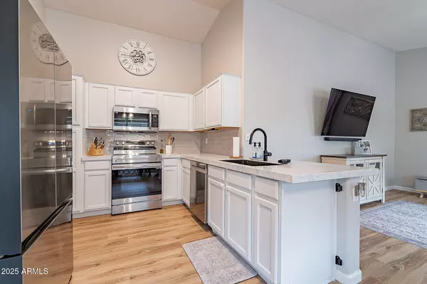 Queen Creek, AZ 85144,2574 W SAWTOOTH Way