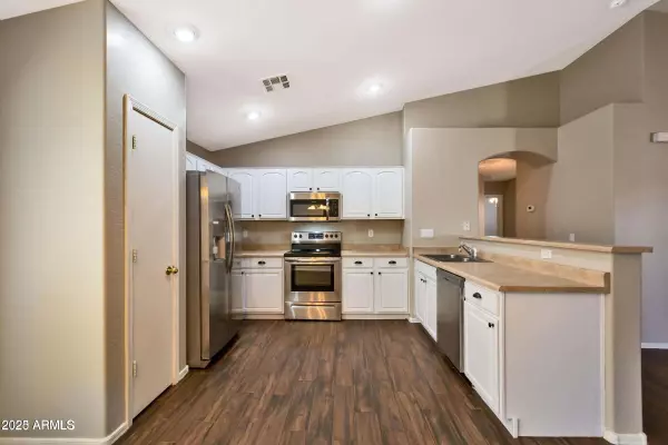 San Tan Valley, AZ 85140,1228 E ELM Road