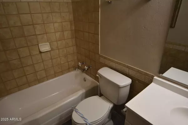 Phoenix, AZ 85020,1001 E RUTH Avenue