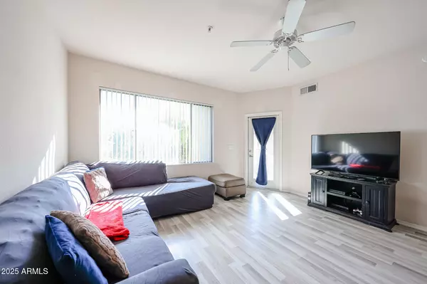 Phoenix, AZ 85032,18416 N CAVE CREEK Road #3051