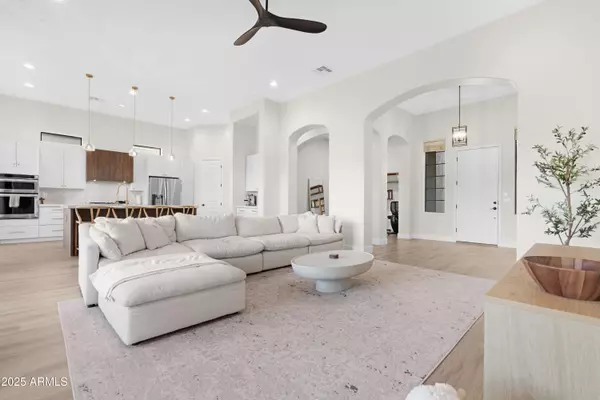 Mesa, AZ 85207,8542 E LOCKWOOD Street