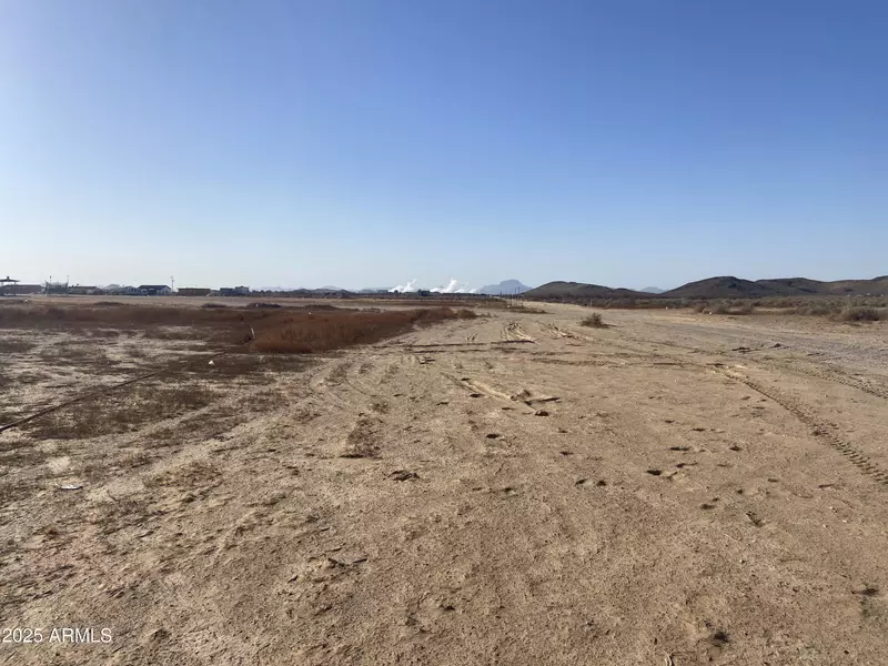 2 N 381st Avenue #-, Tonopah, AZ 85354