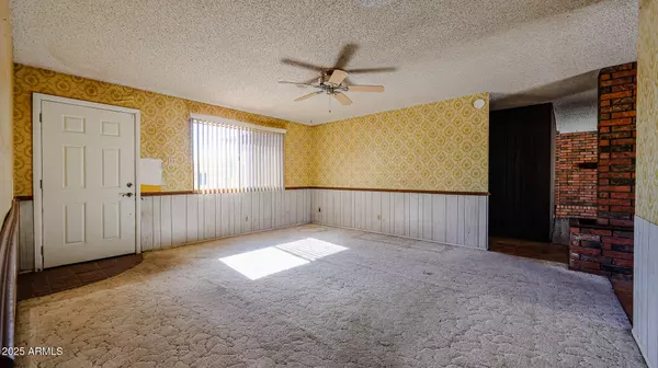 Phoenix, AZ 85037,8618 W CLARENDON Avenue