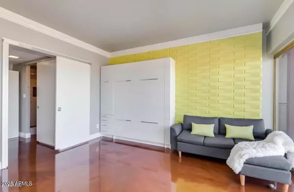 Phoenix, AZ 85012,4750 N CENTRAL Avenue #L8