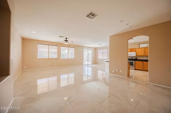 Chandler, AZ 85248,123 W ELMWOOD Place