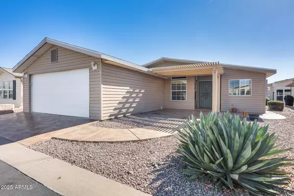 3301 S GOLDFIELD Road #1043, Apache Junction, AZ 85119