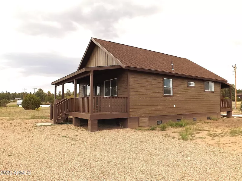 2763 SUNFLOWER Drive, Overgaard, AZ 85933