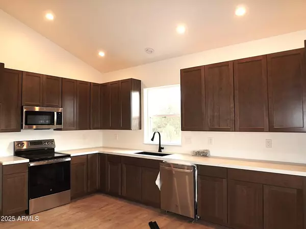 Overgaard, AZ 85933,2763 SUNFLOWER Drive