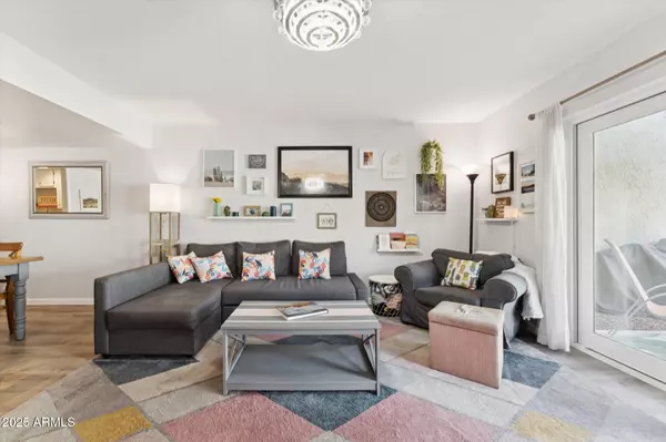 Phoenix, AZ 85021,7628 N 19TH Drive