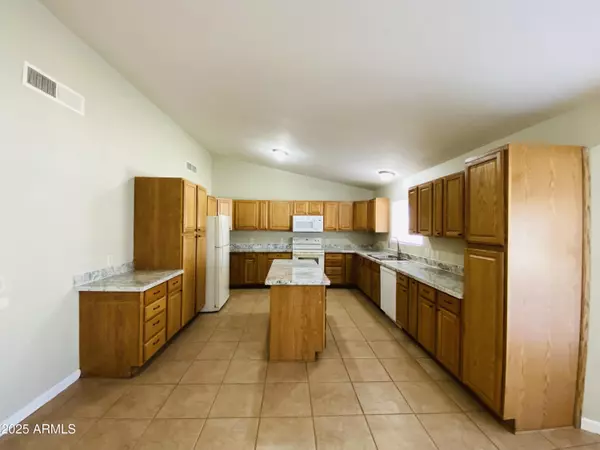 Chandler, AZ 85225,708 W NOPAL Place