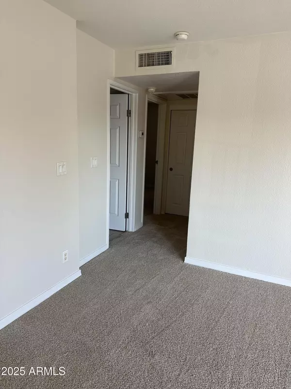 Tempe, AZ 85281,330 S BECK Avenue #211