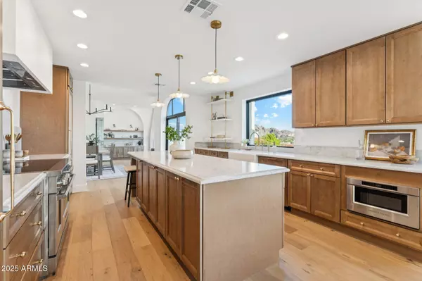 Phoenix, AZ 85018,3800 E LINCOLN Drive #54