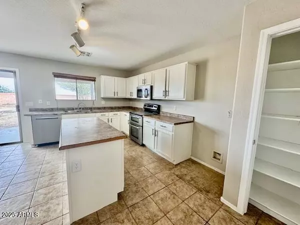 Buckeye, AZ 85326,7232 S SUNSET Way