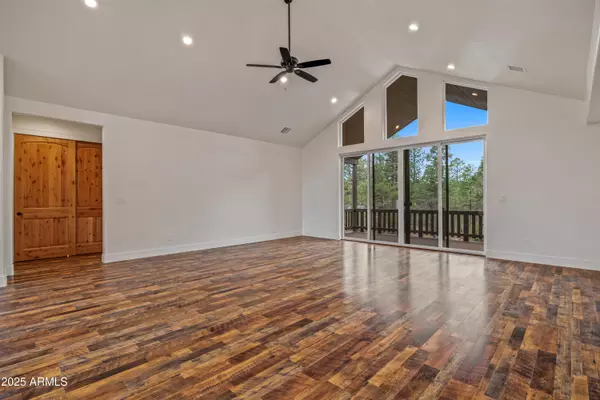 Overgaard, AZ 85933,2759 PANTHER Circle