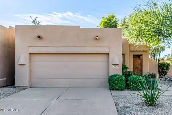 Scottsdale, AZ 85250,8323 E LAS ESTANCIAS Street