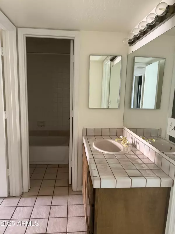 Phoenix, AZ 85008,4414 E HUBBELL Street #69