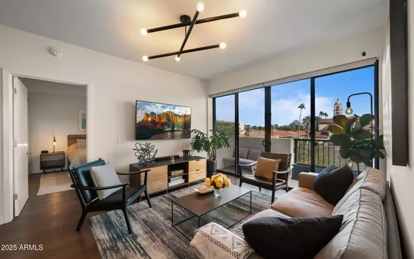 Phoenix, AZ 85016,2300 E CAMPBELL Avenue #201