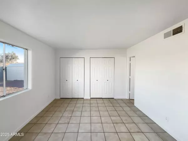 Phoenix, AZ 85042,4244 E SAINT CATHERINE Avenue