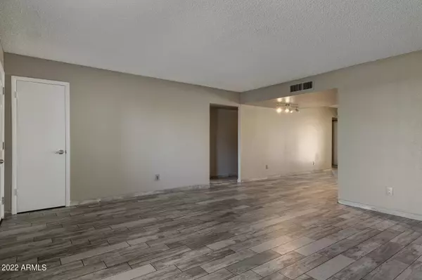 Phoenix, AZ 85017,3012 W Bethany Home Road