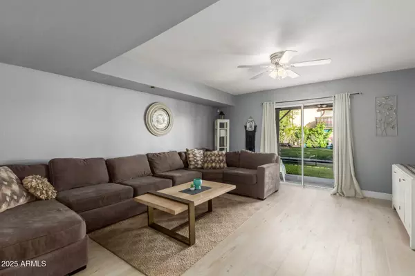 Mesa, AZ 85202,2232 W LINDNER Avenue #2