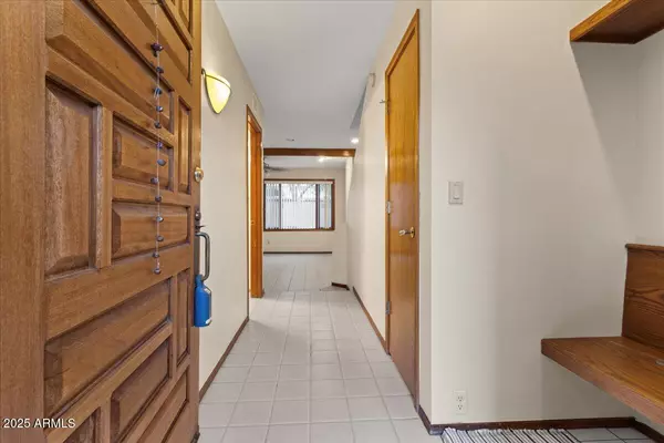 Phoenix, AZ 85014,5750 N 10TH Street #5