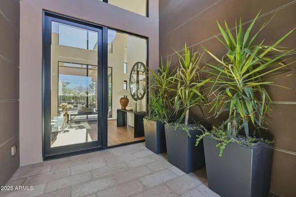 Scottsdale, AZ 85262,37200 N CAVE CREEK Road #1018