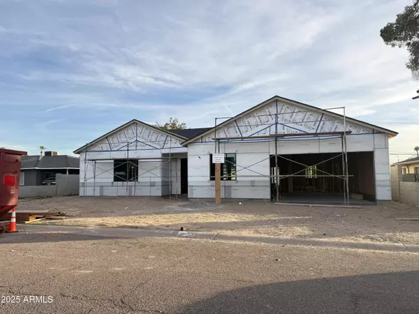 Phoenix, AZ 85018,4307 E AVALON Drive