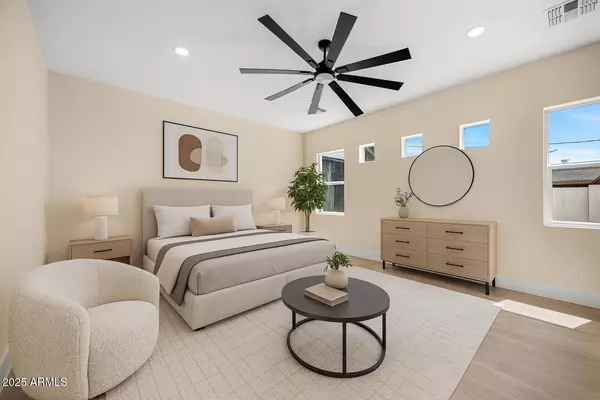 Phoenix, AZ 85018,3002 N 53RD Place