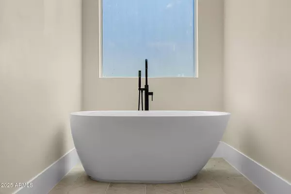 Phoenix, AZ 85018,3002 N 53RD Place