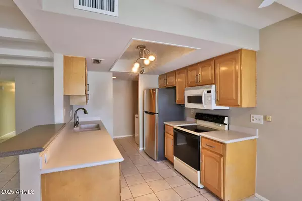 Scottsdale, AZ 85250,7713 E Luke Lane