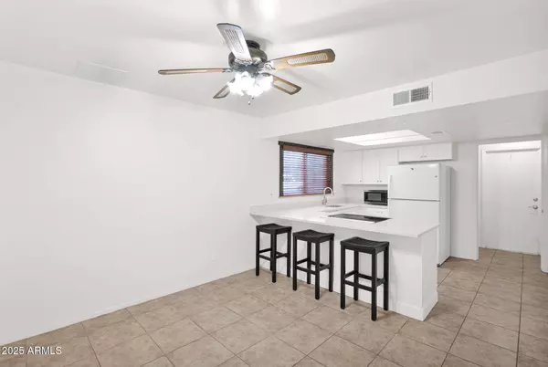 Phoenix, AZ 85023,17634 N 18TH Drive