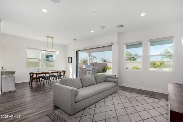 Mesa, AZ 85212,11048 E UTAH Avenue