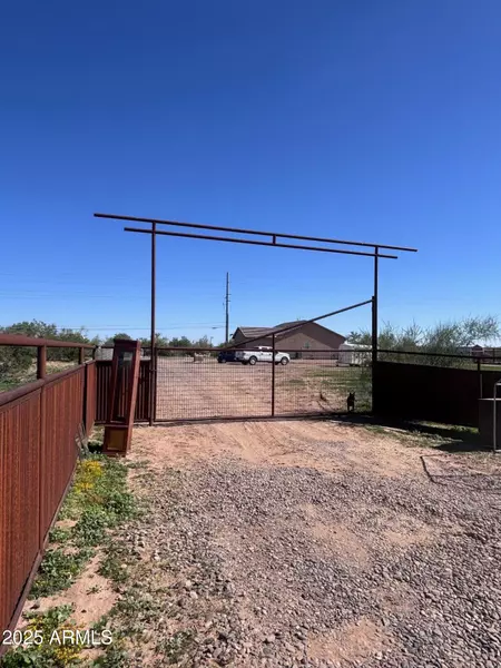 21911 W DUANE Lane, Wittmann, AZ 85361