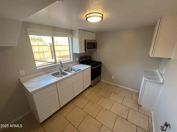 Phoenix, AZ 85006,1836 E HARVARD Street #B