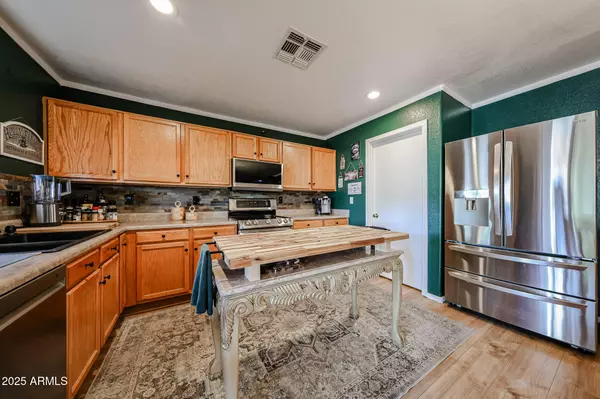 San Tan Valley, AZ 85143,1126 E Silktassel Trail