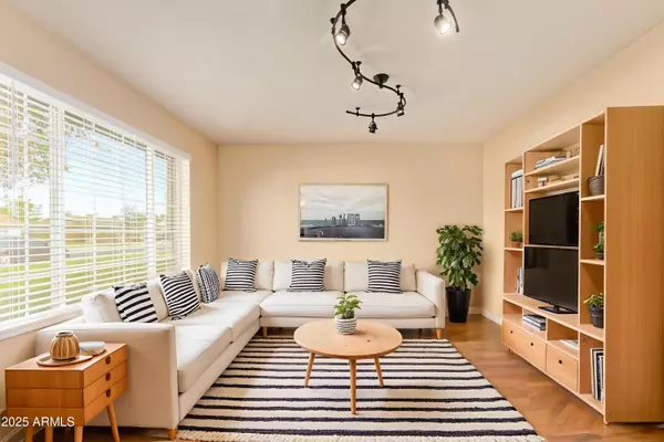 Tempe, AZ 85282,503 E PEBBLE BEACH Drive