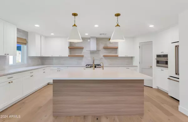 Phoenix, AZ 85018,4154 N 35TH Place