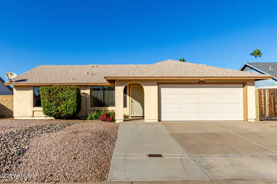 5204 W DIANA Avenue, Glendale, AZ 85302