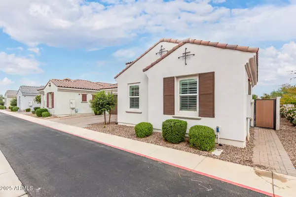 Chandler, AZ 85286,242 E ASTER Drive