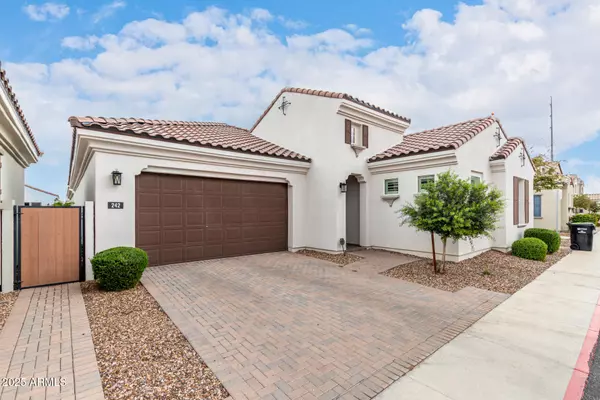 Chandler, AZ 85286,242 E ASTER Drive