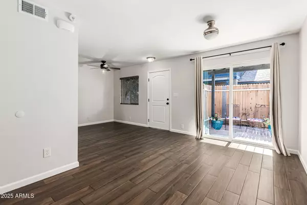 Chandler, AZ 85225,286 W PALOMINO Drive #75