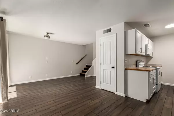 Chandler, AZ 85225,286 W PALOMINO Drive #75