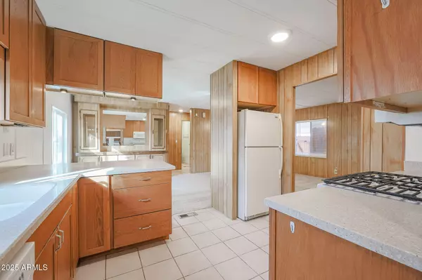 Peoria, AZ 85345,10951 N 91st Avenue #61