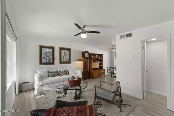 Scottsdale, AZ 85257,808 N 82ND Street #F6