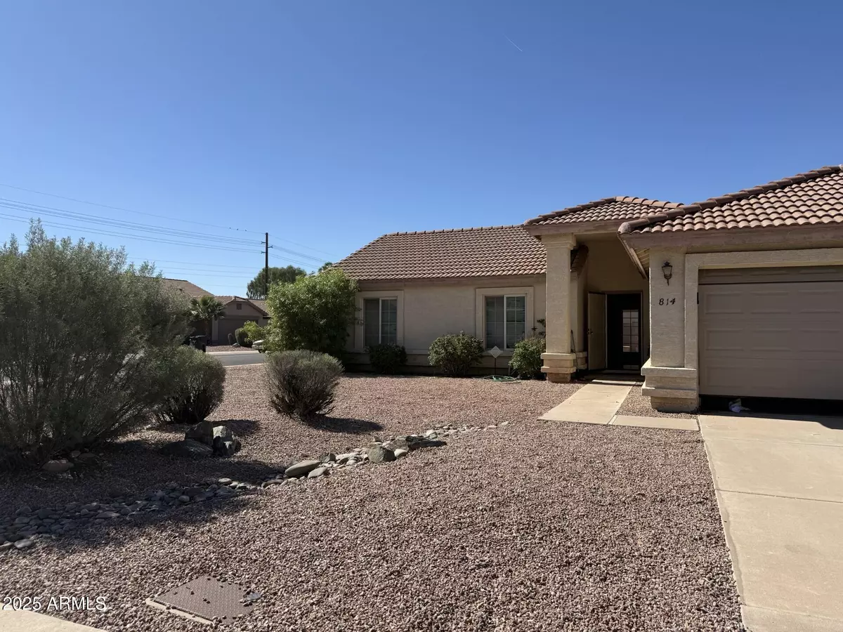 Gilbert, AZ 85234,814 N MARBLE Street
