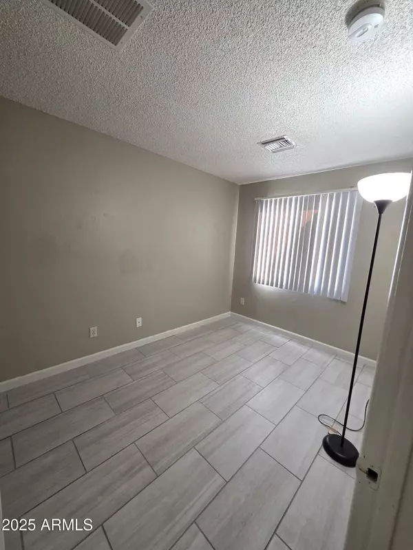 Phoenix, AZ 85035,1616 N 63RD Avenue #5