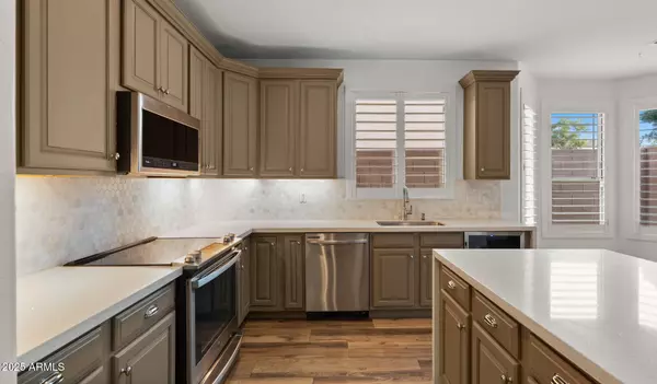 Phoenix, AZ 85042,1831 E VALENCIA Drive